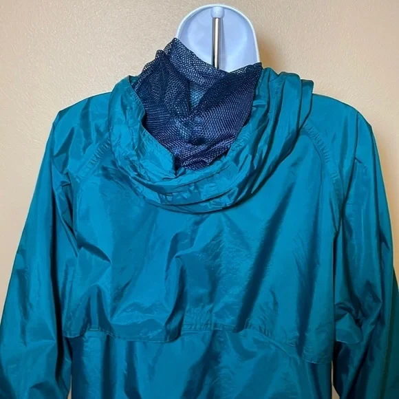 Helly Hansen Packable Rain Jacket Size Medium - Picture 7 of 12